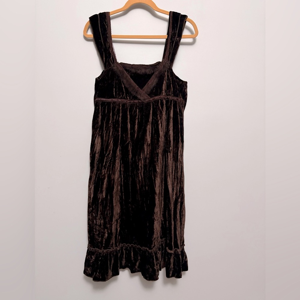 Adorable chocolate brown crushed velvet dress with faux fur details